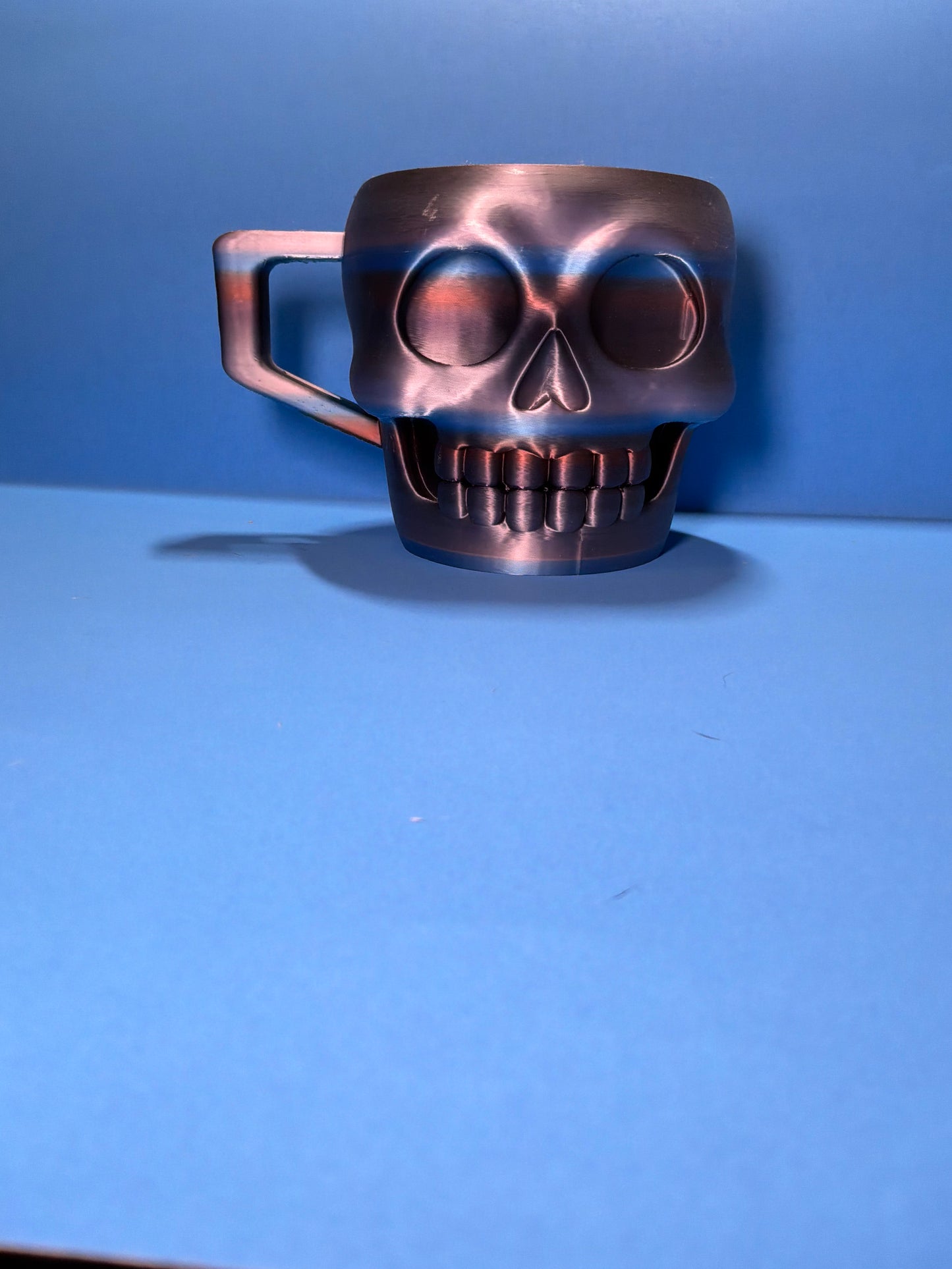 Skull Ice Cream Pint Holder with Spoon Slot – Gothic Dessert Holder – 3D Printed Ice Cream Cozy – Spooky Gift Idea