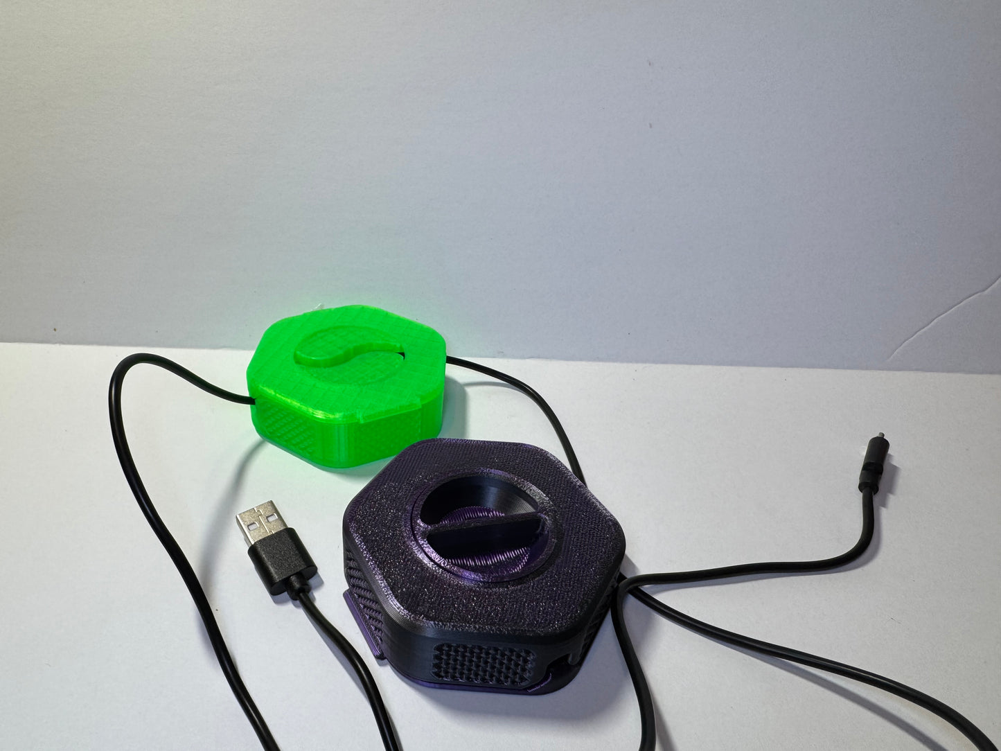 Small Charger Keeper